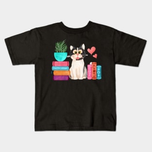 Cute cat and books Kids T-Shirt